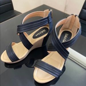 Sandals heeled